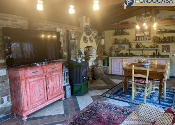 soggiorno - Casa semi indipendente VIA BUONARROTTI, Seravezza - foto 16