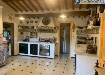 cucina - Casa semi indipendente VIA BUONARROTTI, Seravezza - foto 17