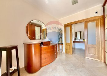 Hall / corridoio - Quadrilocale VIA TEVERE
 
41, Marano di Napoli - foto 35