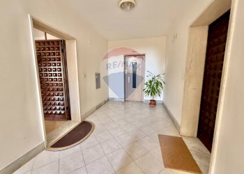 Ricezione / Lobby - Quadrilocale VIA TEVERE
 
41, Marano di Napoli - foto 40