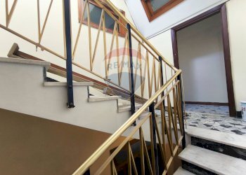 Scale - Casa indipendente Via Geofilo
 
25, Mesagne - foto 16