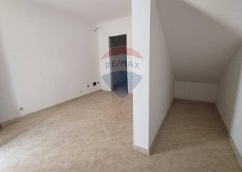 Stanza vuota - Villa a Schiera Salve - foto 10