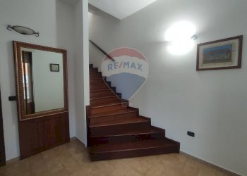 Scale - Independent house Via Vincenzo Bellini
 
10, San Vito dei Normanni - photo 4