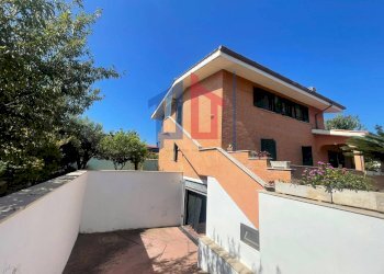 Foto 1 - Quadrilocale Via Mar Nero, Pomezia - foto 1