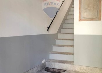 Scale - Bilocale via Porta Carini
 
15, Palermo - foto 12