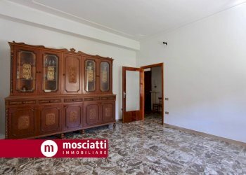 Foto 6 - Appartamento Via De Gasperi
 
28, Castelraimondo - foto 6