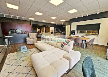 Foto 8 - Locale Commerciale Via Di Montramito, Massarosa - foto 8