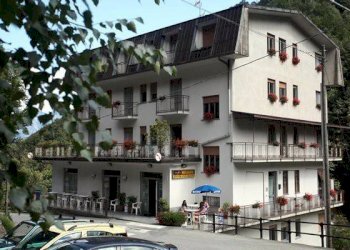 Facciata - Stable - Palace via Guglielmo Marconi, Bognanco - photo 2