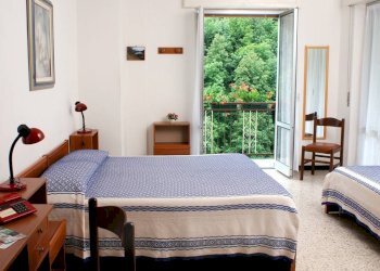 Camera da letto - Stable - Palace via Guglielmo Marconi, Bognanco - photo 9