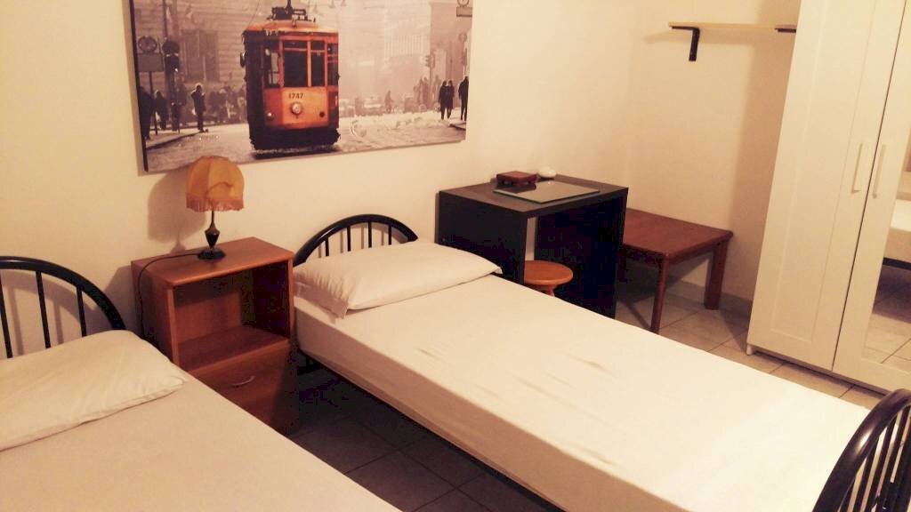 Camera da letto - Two-room apartment via Bergamo, 2, Milano - photo 2