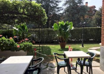 esterni - Ristorante via Salvatore Quasimodo, Peschiera Borromeo - foto 5