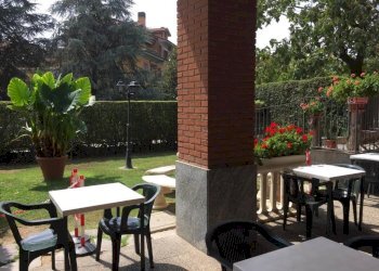 portico - Ristorante via Salvatore Quasimodo, Peschiera Borromeo - foto 6
