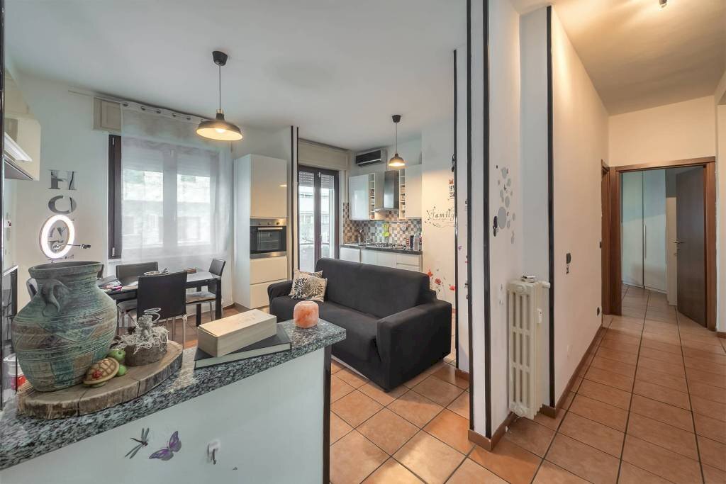 SOGGIORNO - Two-room apartment via Fratelli Rosselli, Peschiera Borromeo - photo 1