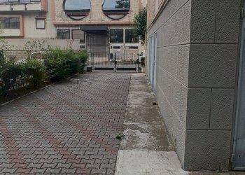 Box via Castel Bolognese, 4, Bologna (zona Croce Coperta) - foto 2