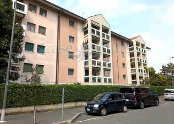 Trilocale Via Ferdinando Giorgi, 21, Milano (zona Trenno) - foto 1