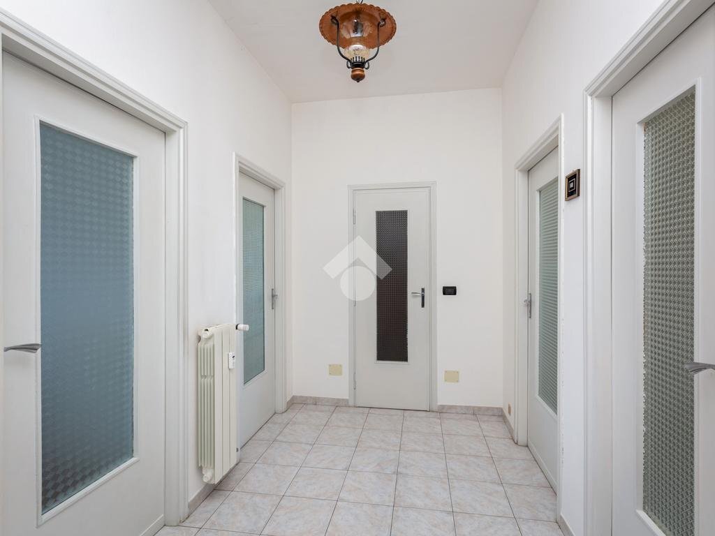 Three-room apartment Via Venezia, Beinasco - photo 2