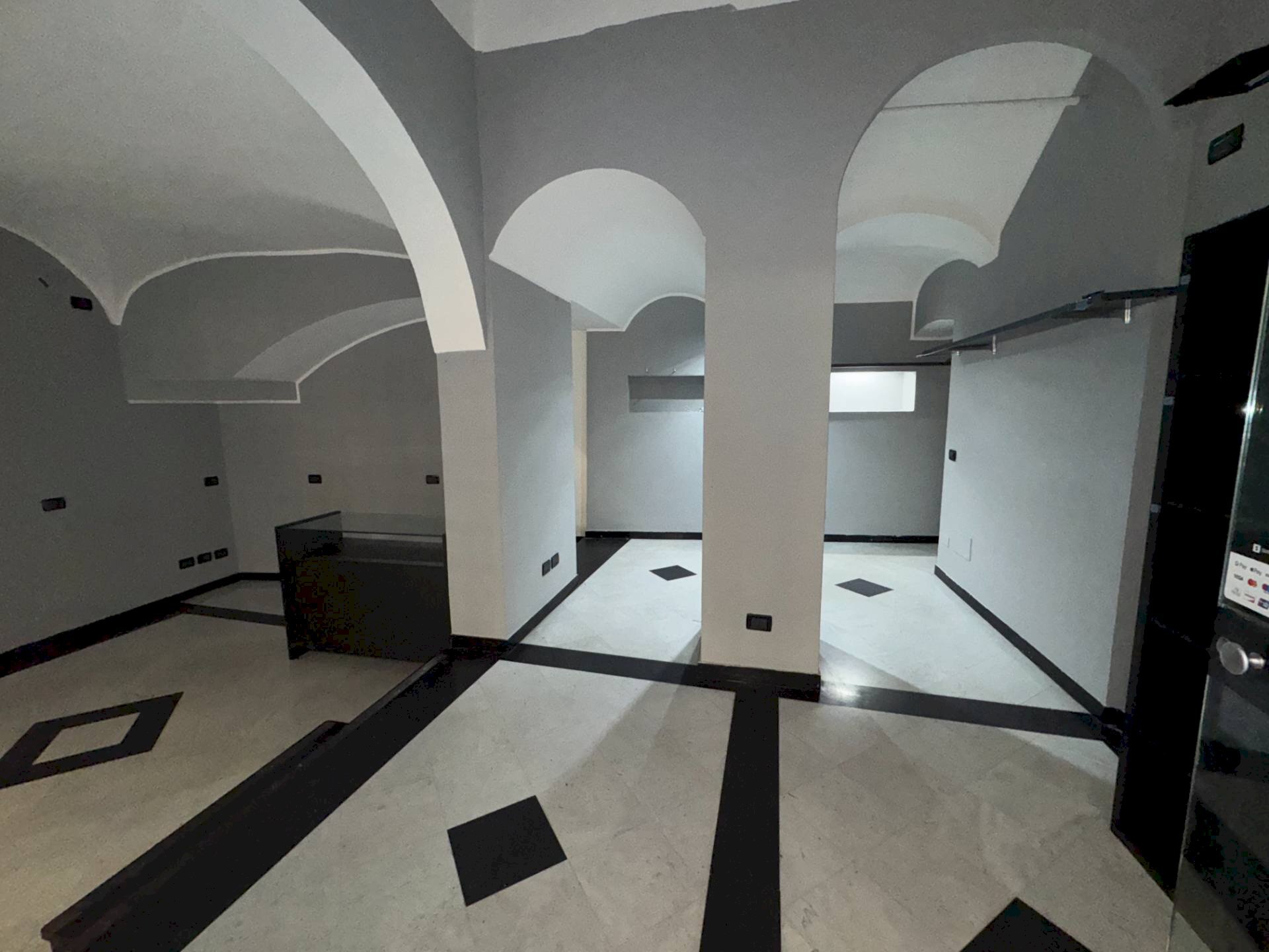 Foto 3 - Locale Commerciale Via Di Scurreria, Genova - foto 3