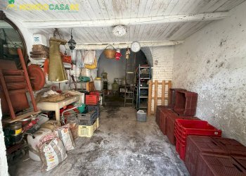 Foto 2 - Magazzino via fiume
 
47, Palombara Sabina - foto 2