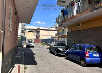 Foto 2 - Locale Commerciale via tasso
 
4, Casavatore - foto 2