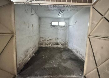 Foto 8 - Locale Commerciale via tasso
 
4, Casavatore - foto 8