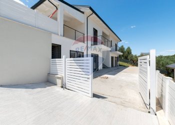 Terrazza - Appartamento Via Carlo Cattaneo
 
1, Monterotondo - foto 27