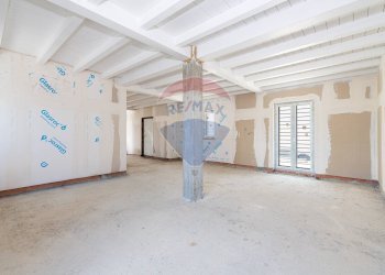 Stanza vuota - Appartamento Via Carlo Cattaneo
 
1, Monterotondo - foto 17