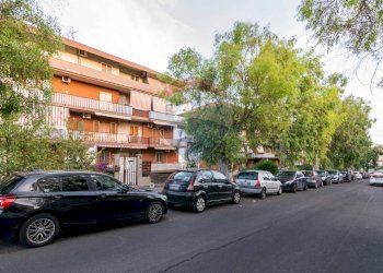Edificio all\'aperto - Quadrilocale Viale Carmine Caruso
 
10, Motta Sant'Anastasia - foto 1