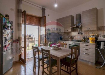 Cucina - Quadrilocale Viale Carmine Caruso
 
10, Motta Sant'Anastasia - foto 5