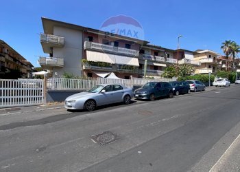 Edificio all\'aperto - Appartamento giovanni guglielmino
 
42, Tremestieri Etneo - foto 1