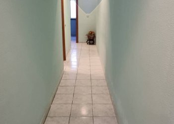 Hall / corridoio - Casa semi indipendente via G.B NICOLOSI
 
38, Paterno - foto 3