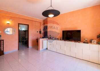 Soggiorno - Trilocale Via Giuseppe Leonardi
 
40, Aci Catena - foto 2