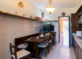 Cucina - Trilocale Via Giuseppe Leonardi
 
40, Aci Catena - foto 9