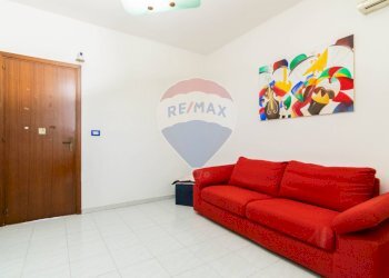 Soggiorno - Trilocale Via Giuseppe Leonardi
 
40, Aci Catena - foto 11