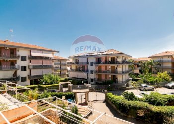 Edificio all\'aperto - Trilocale Via Giuseppe Leonardi
 
40, Aci Catena - foto 21