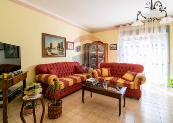 Soggiorno - Appartamento via antonello da messina
 
2, Lentini - foto 1