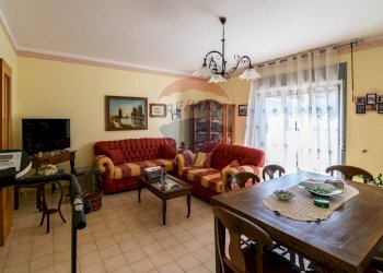 Sala da pranzo - Appartamento via antonello da messina
 
2, Lentini - foto 3