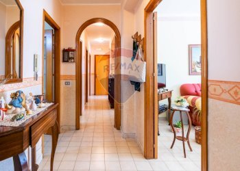 Hall / corridoio - Appartamento via antonello da messina
 
2, Lentini - foto 11