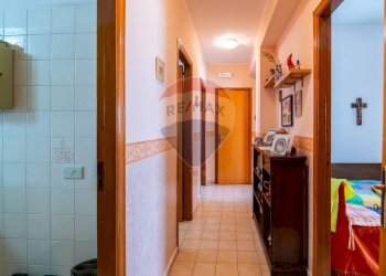 Hall / corridoio - Appartamento via antonello da messina
 
2, Lentini - foto 12