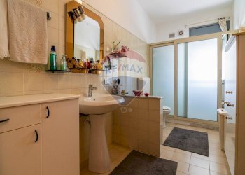 Bagno - Appartamento via antonello da messina
 
2, Lentini - foto 22