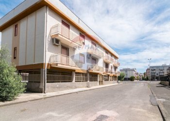 Edificio all\'aperto - Appartamento via antonello da messina
 
2, Lentini - foto 29