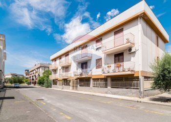 Edificio all\'aperto - Appartamento via antonello da messina
 
2, Lentini - foto 30