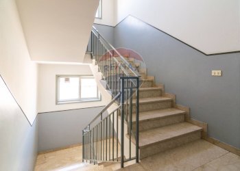 Scale - Appartamento via antonello da messina
 
2, Lentini - foto 32