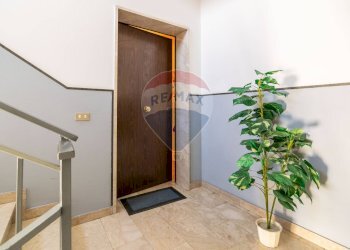 Ricezione / Lobby - Appartamento via antonello da messina
 
2, Lentini - foto 33