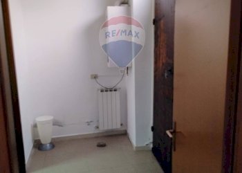 Hall / corridoio - Ufficio VIA AURELIO SAFFI
 
1, Fabriano - foto 12