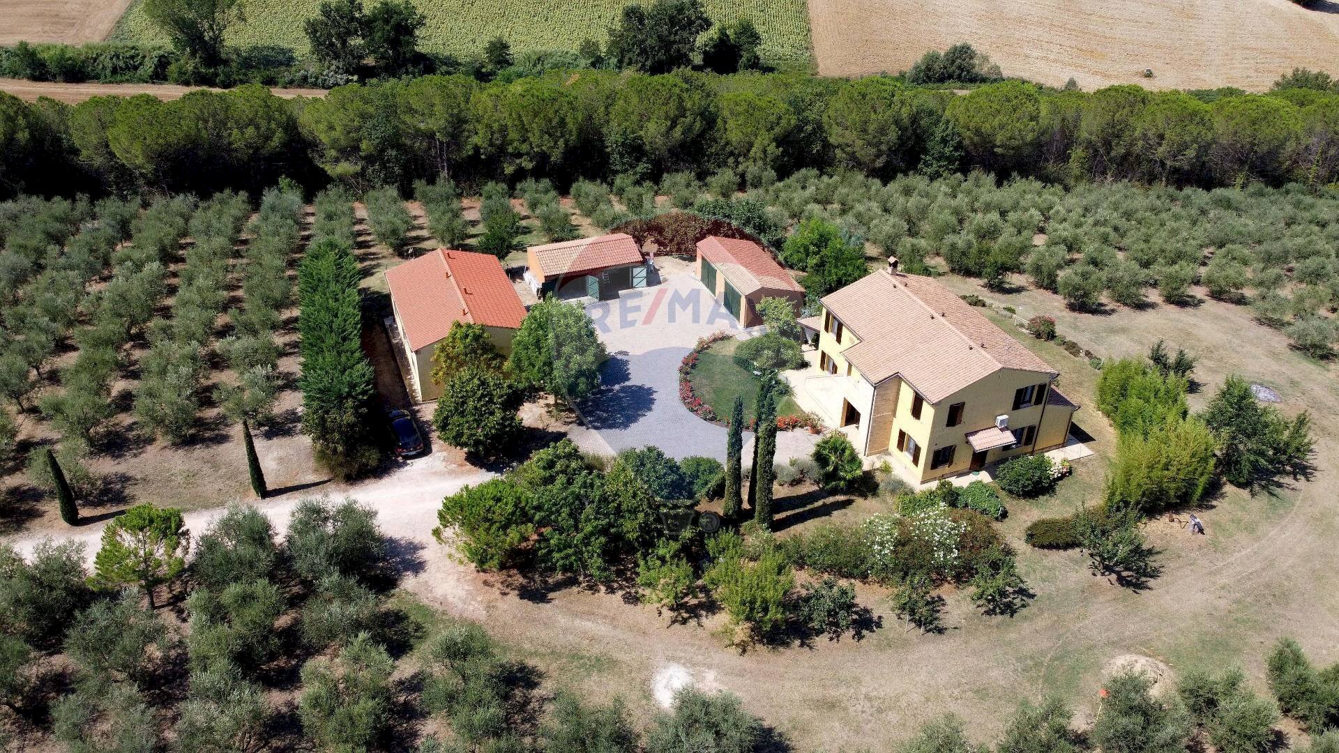 Casa all\'aperto - Villa CONTRADA LAMATICCI
 
26, Morrovalle - photo 1