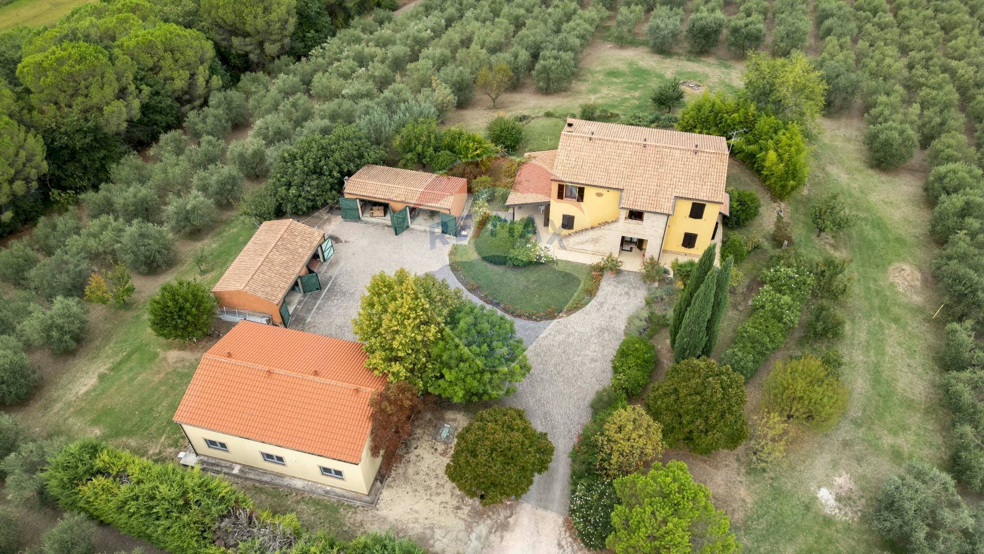 Casa all\'aperto - Villa CONTRADA LAMATICCI
 
26, Morrovalle - photo 3