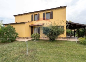 Casa all\'aperto - Villa CONTRADA LAMATICCI
 
26, Morrovalle - foto 9
