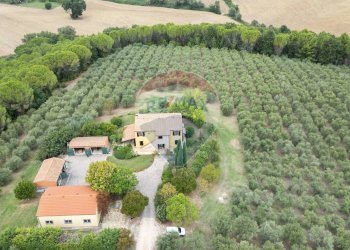 Casa all\'aperto - Villa CONTRADA LAMATICCI
 
26, Morrovalle - foto 4