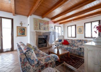 Soggiorno - Villa CONTRADA LAMATICCI
 
26, Morrovalle - foto 15