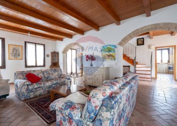 Soggiorno - Villa CONTRADA LAMATICCI
 
26, Morrovalle - foto 17